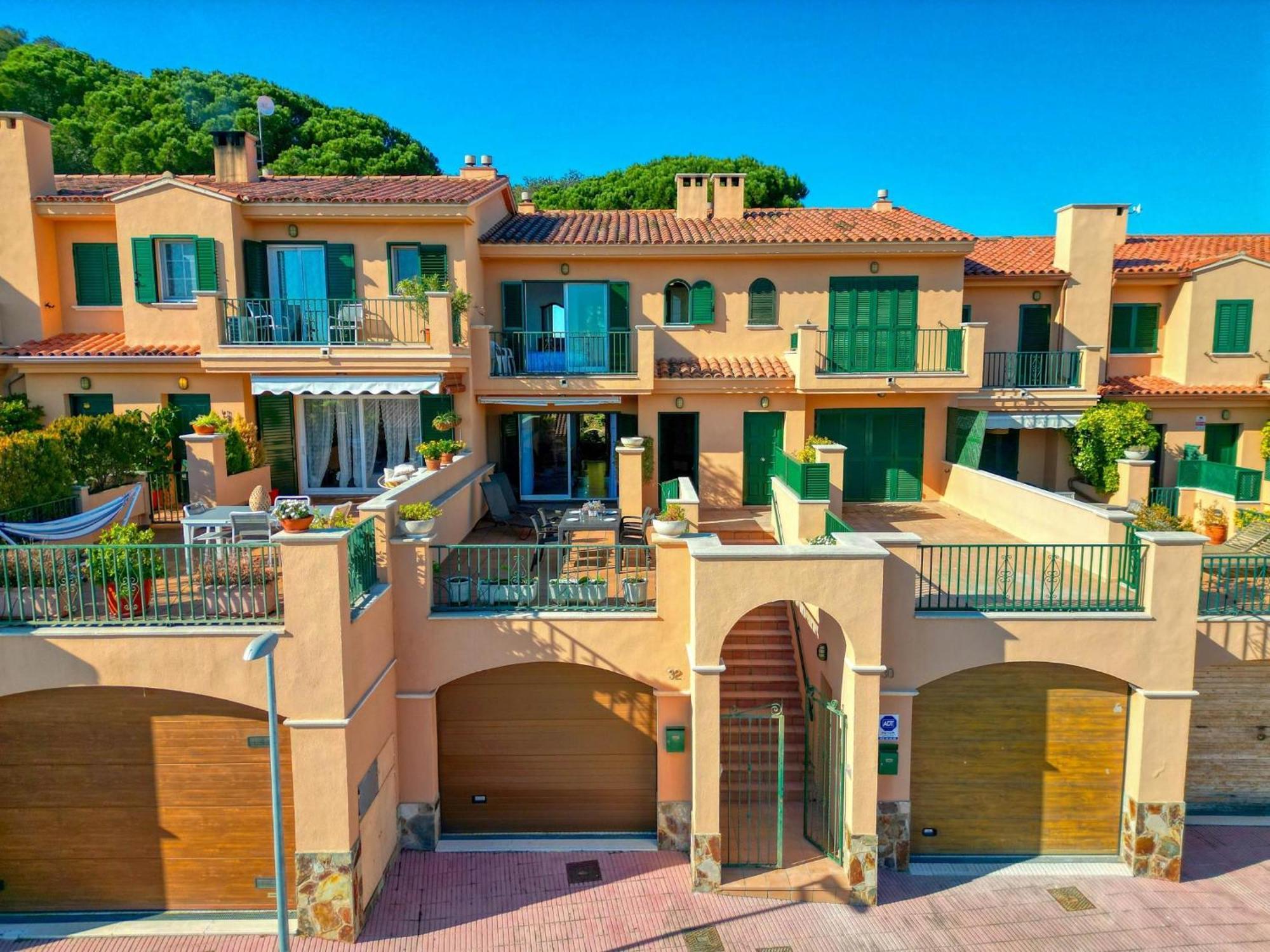 H29032 El Mirador Villa С'Агаро Екстериор снимка